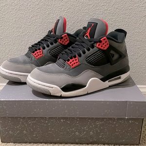 Jordan 4 infrareds, worn a couple of times but still in really good condition,